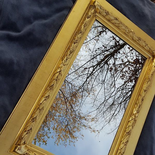 miroir doré second Empire XIXè par atelier Acantha dorure, doreur sur bois à Grenoble, or équitable